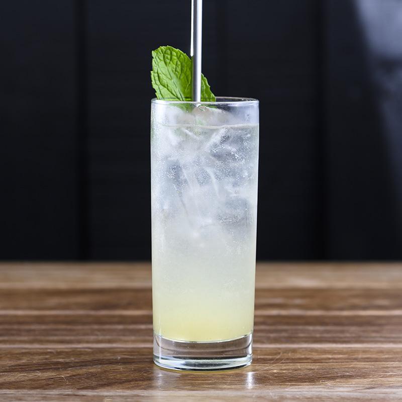 House-made Sparkling Yuja Iced Tea